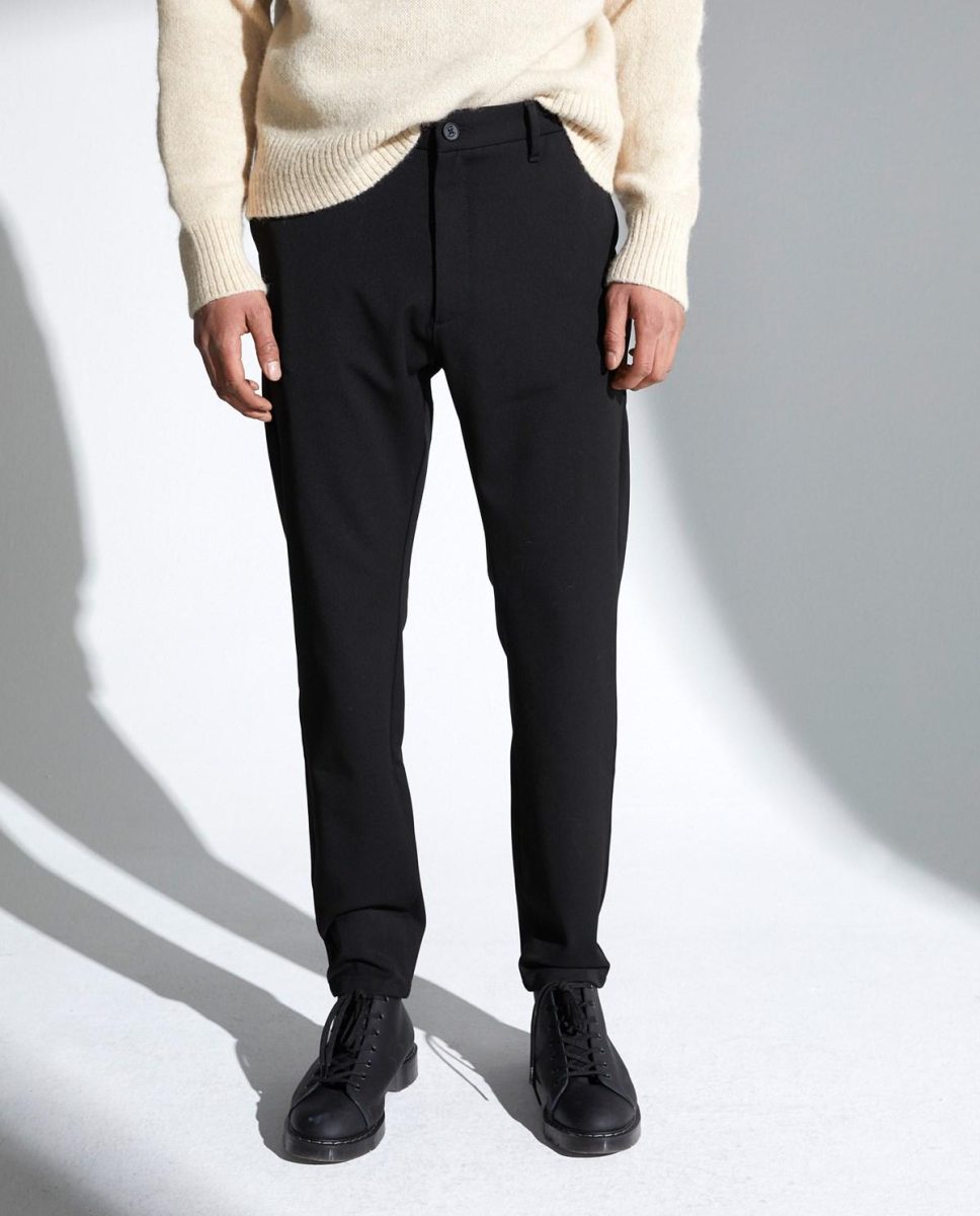 Elvine Crimson Stretch Black
