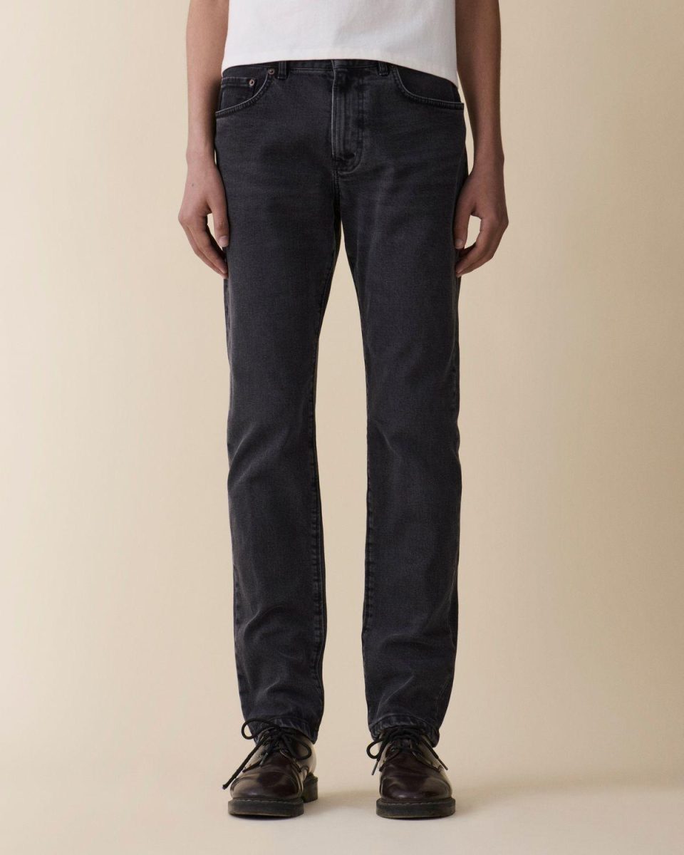 Jeanerica TM005 Tapered Black Overdue