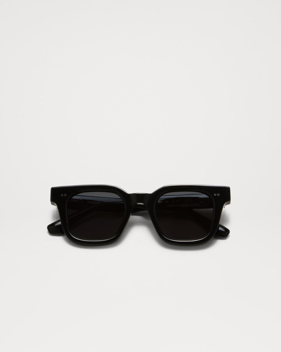04 Black